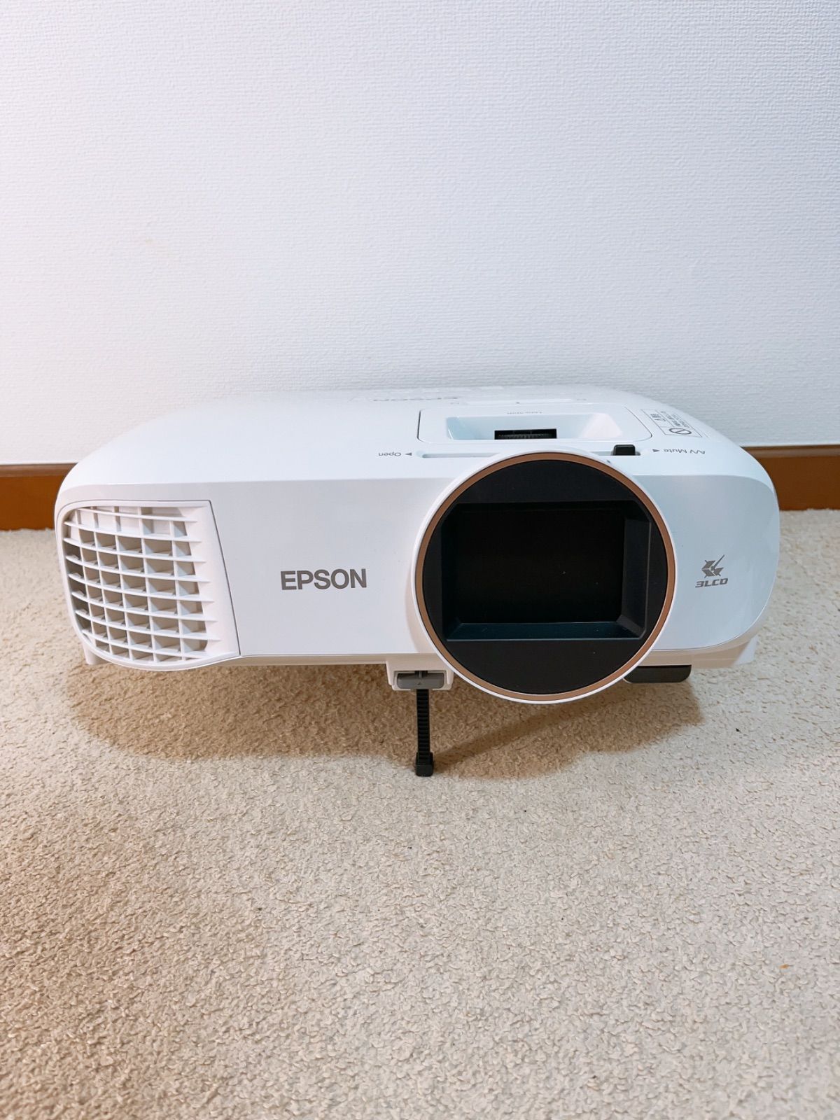 極美品】EPSON EH-TW5650 2500ルーメン プロジェクター - メルカリ