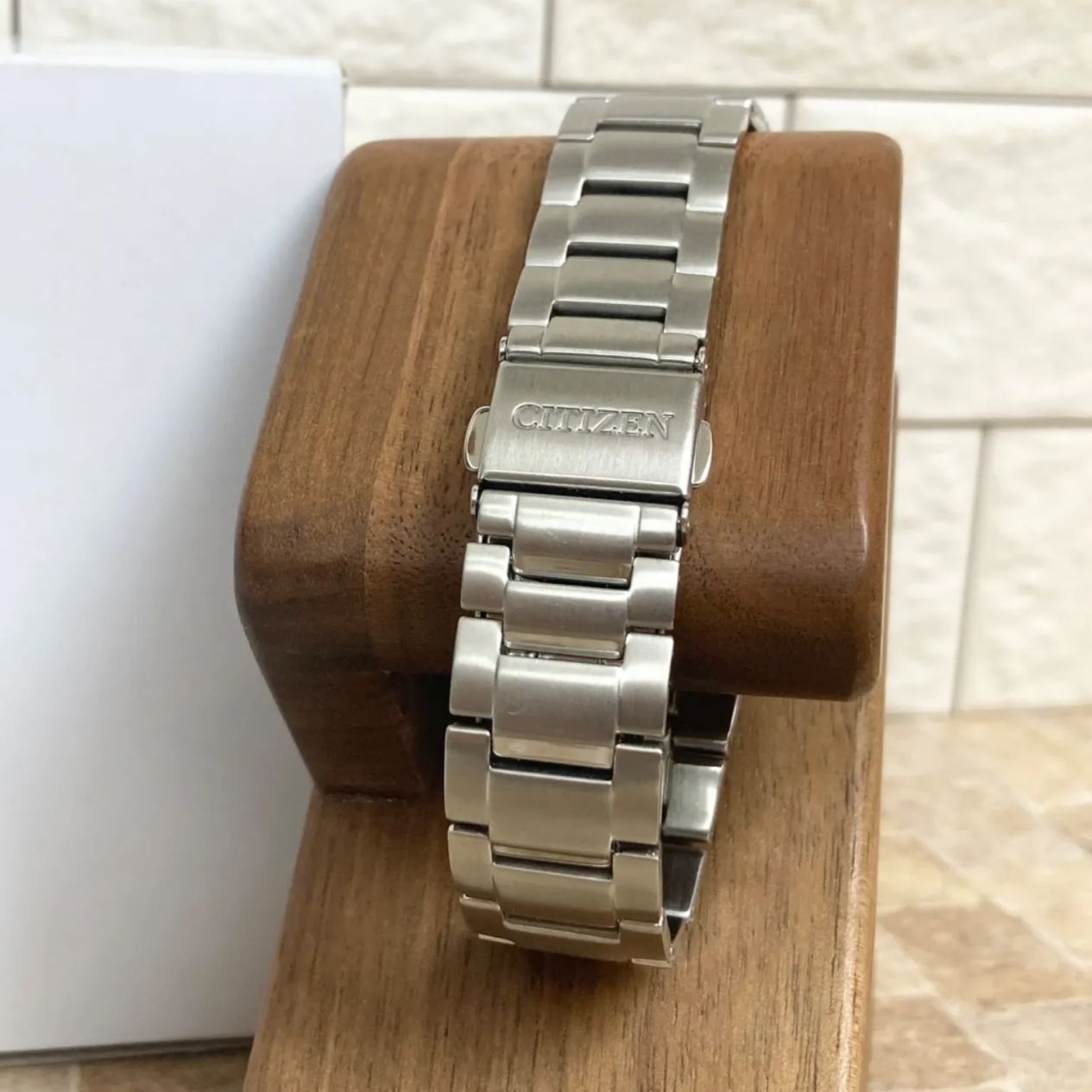 美品 動作確認済】シチズン CITIZEN エコドライブ 電波時計 H415 