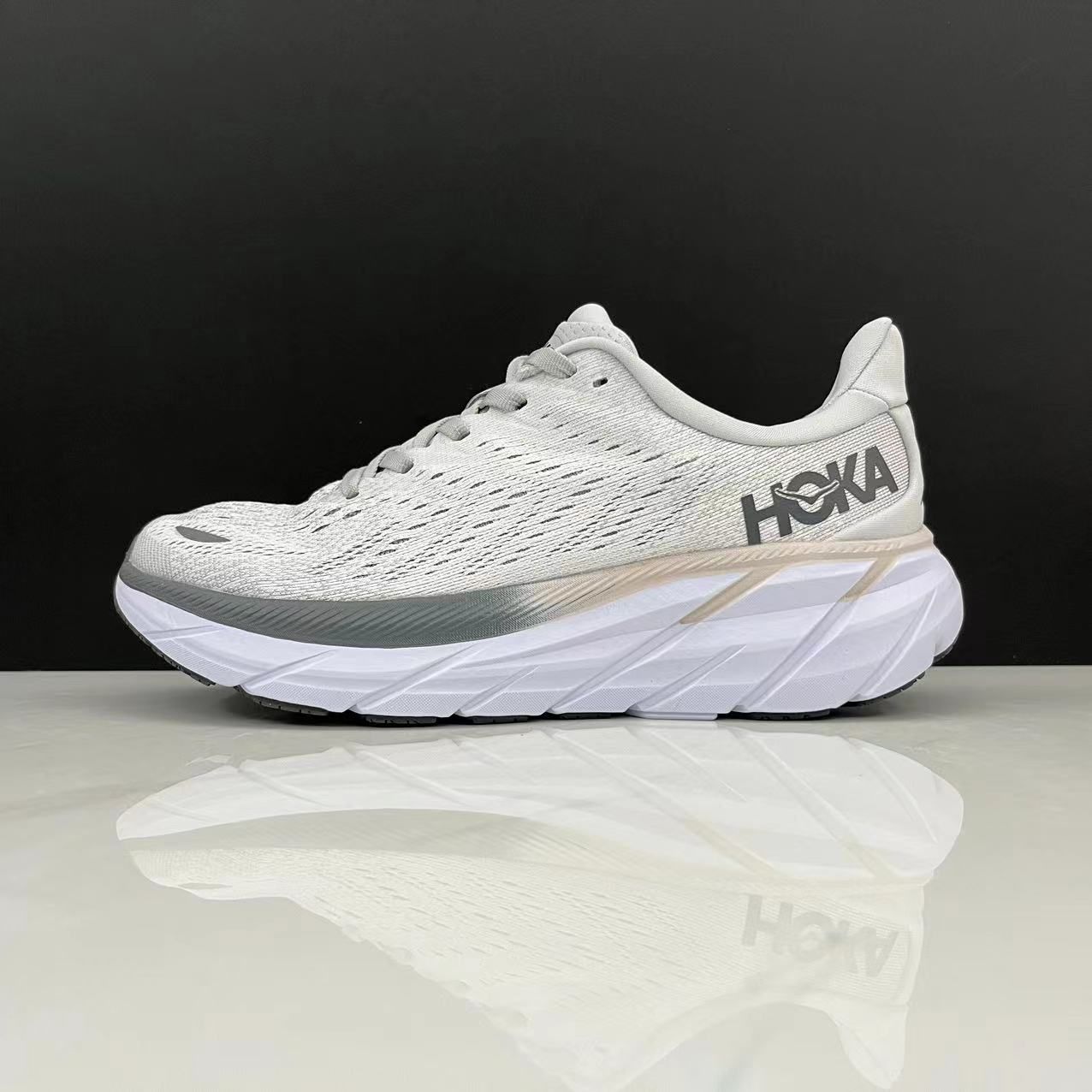 HOKA ONEONE CLIFTON 8 ランニングシューズ クリフトン 8 スニーカー ランニングシューズ 男女通用メンズレディース^^^^