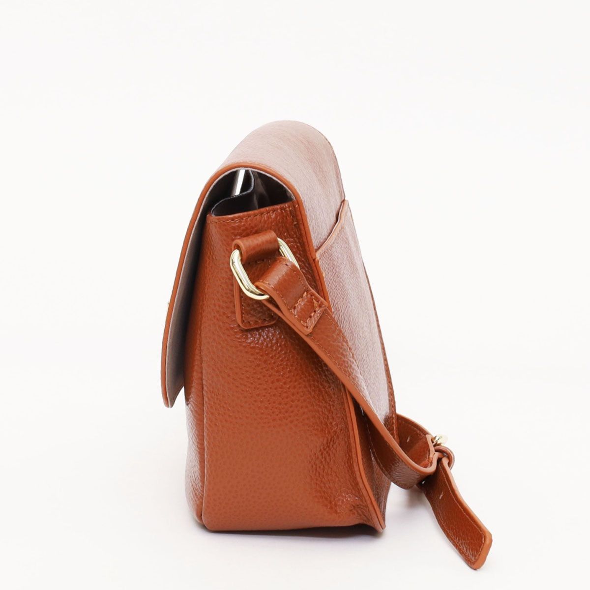 新品　COOCO シュリンクレザーヒネリ金具フラップショルダーバッグ COOCO ショルダーバッグ バッグ 「牛革」シュリンクレザーヒネリ