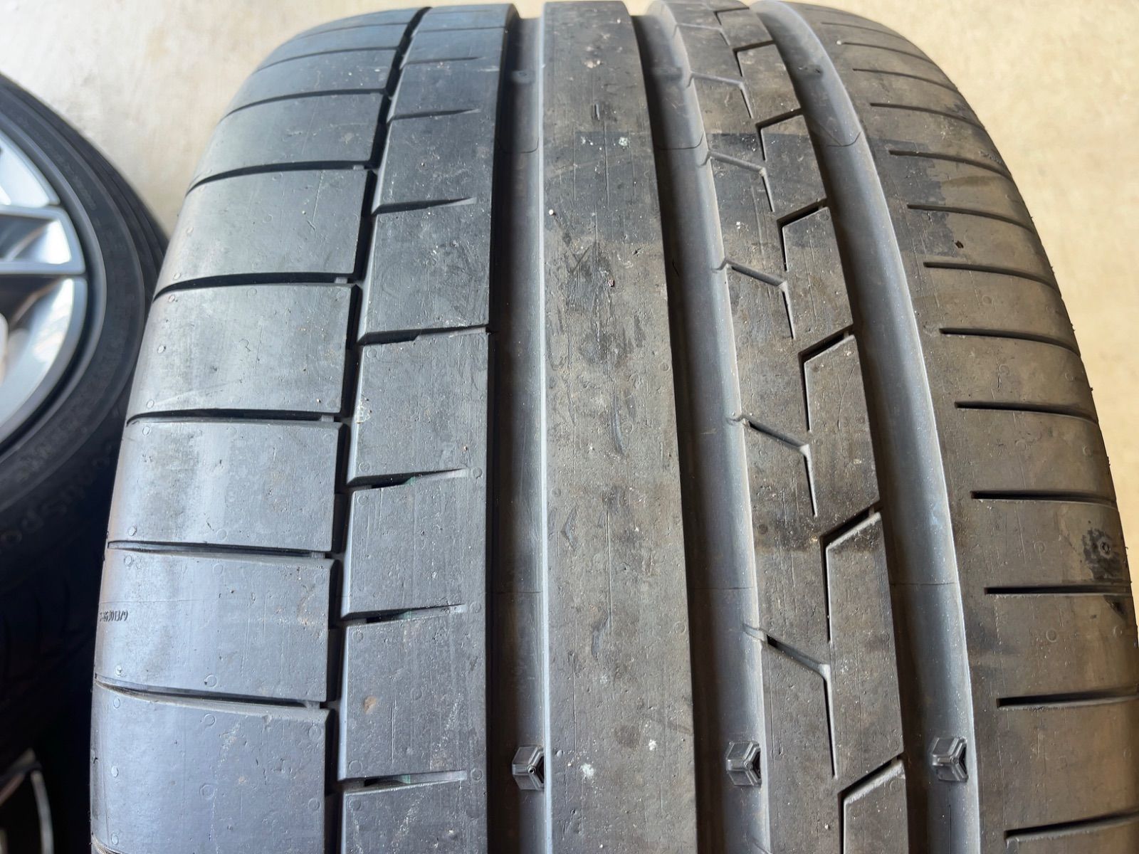 新車外し 18インチ