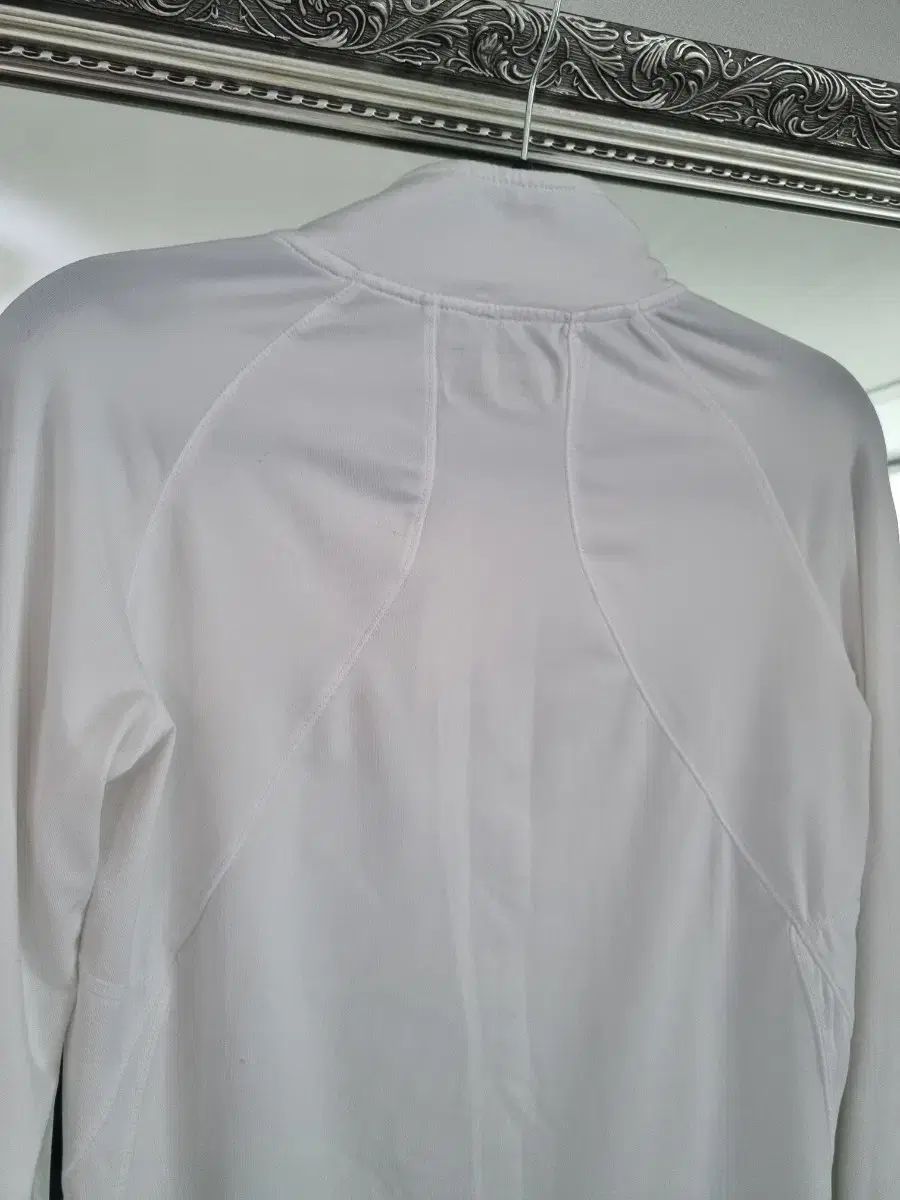 LIJA 白 ハーフジップ 長袖 Tシャツ S テニスウェア長袖|SplitTop