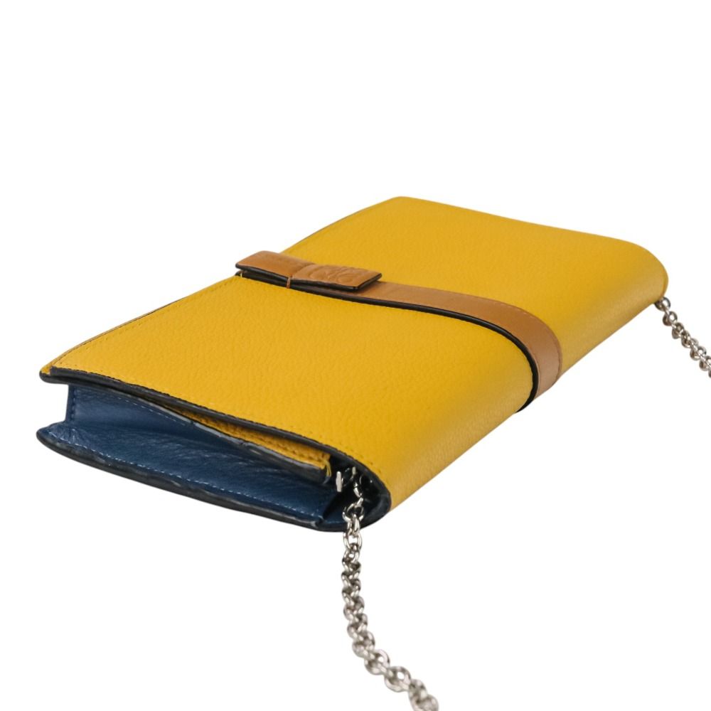 週末限定値下げ中‼️【極美品】LOEWE ロエベ アナグラムチャーム イエロー LOEWE ロエベ アナグラム イエロー キーホルダー チャーム