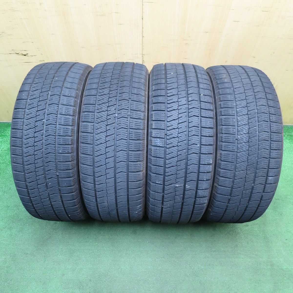 バリ溝！23年！9.5分☆スタッドレス 215/50R17 ブリヂストン 