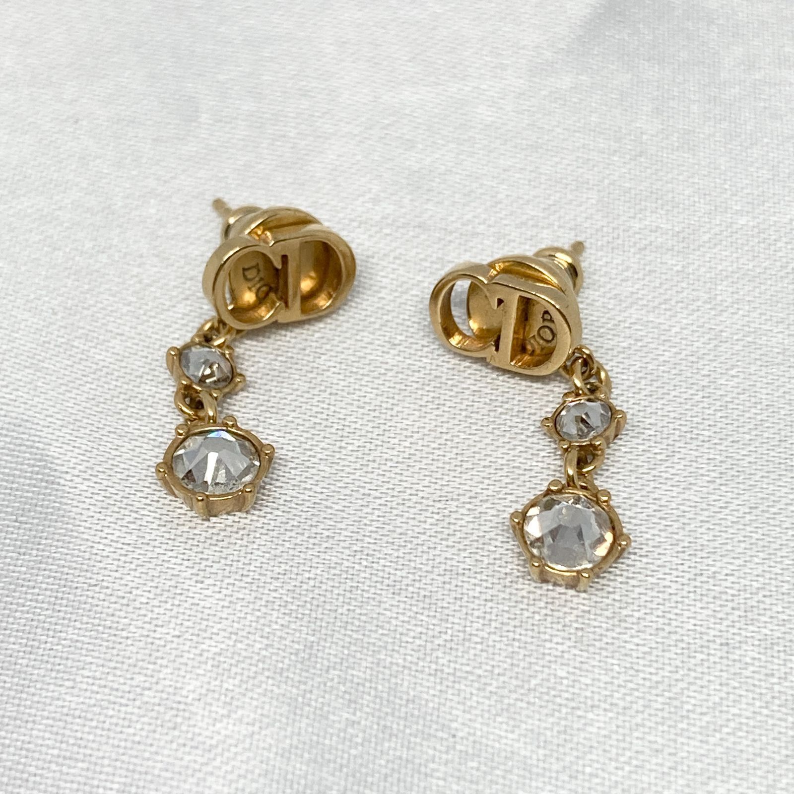 ◇ Christian Dior (クリスチャンディオール) CD ロゴ ラインストーン  