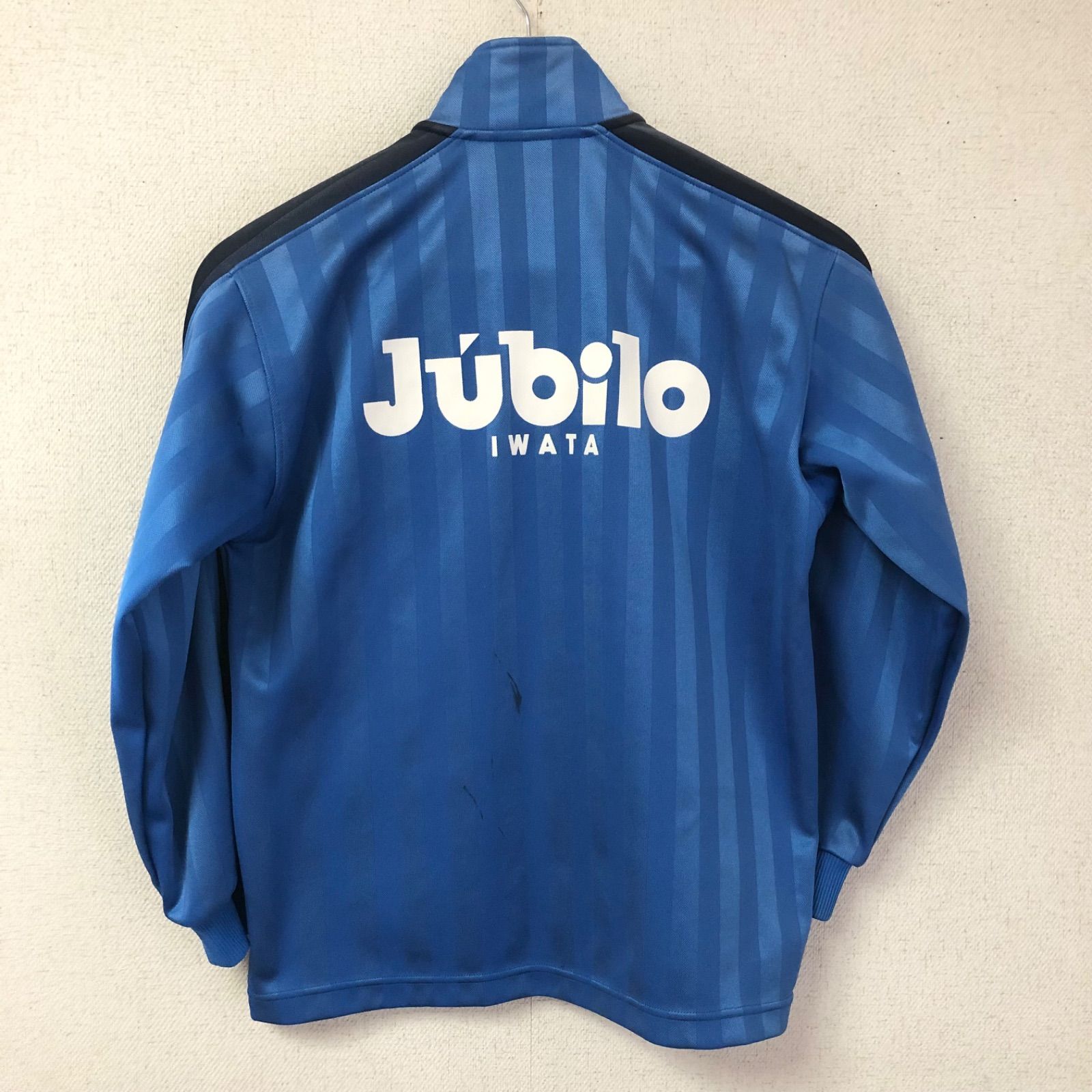 (^w^)b PUMA プーマ ジャージ ジャケット 長袖 ロゴ 刺しゅう サッカー スポーツ ウェア カジュアル Jリーグ ジュビロ磐田 ブルー 青 ジップアップ JUBILO IWATA ジュビロイワタ ボーイズ キッズ 子ども サイズ 140