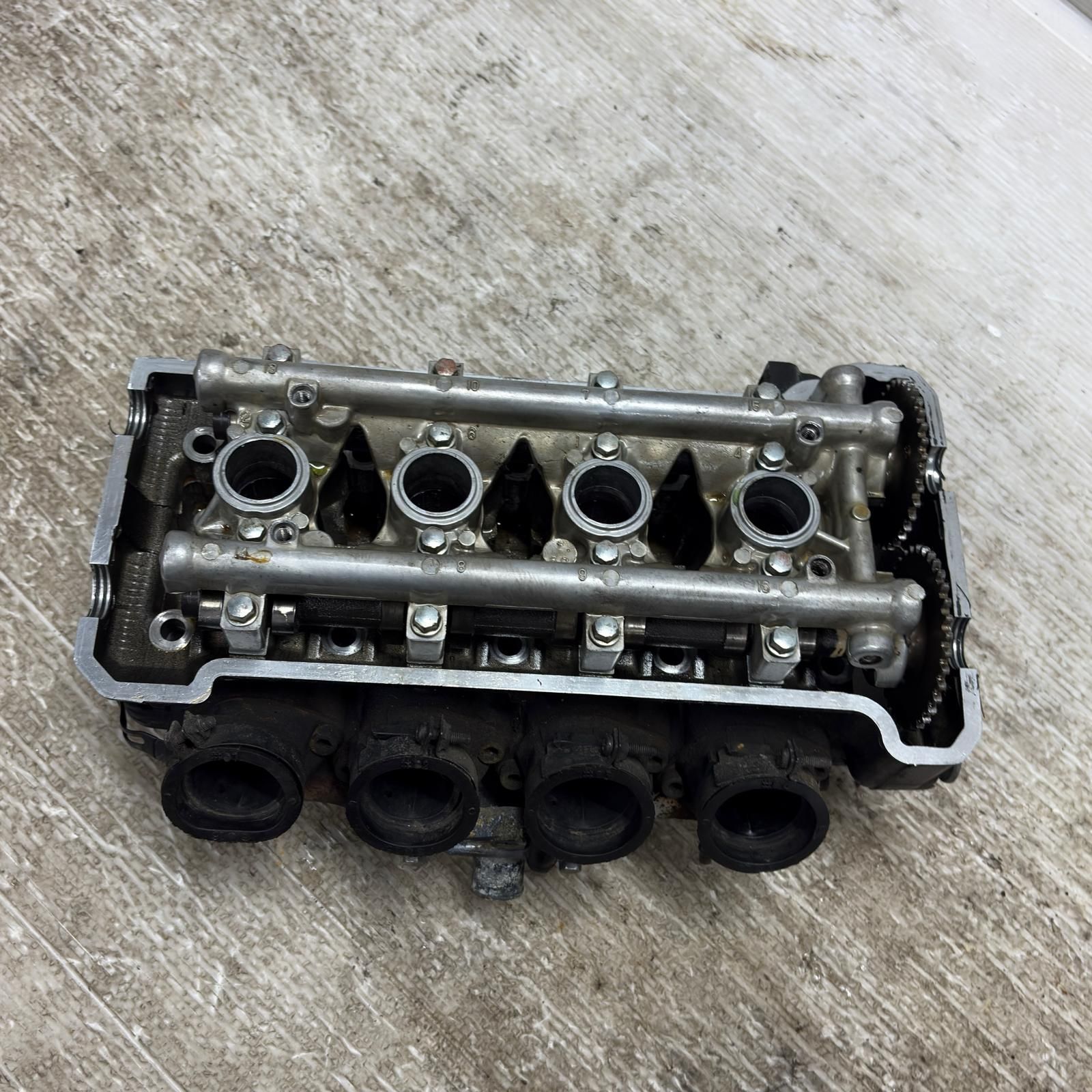 KAWASAKI バリオス2 ZR250B シリンダーヘッド ASSY カワサキ