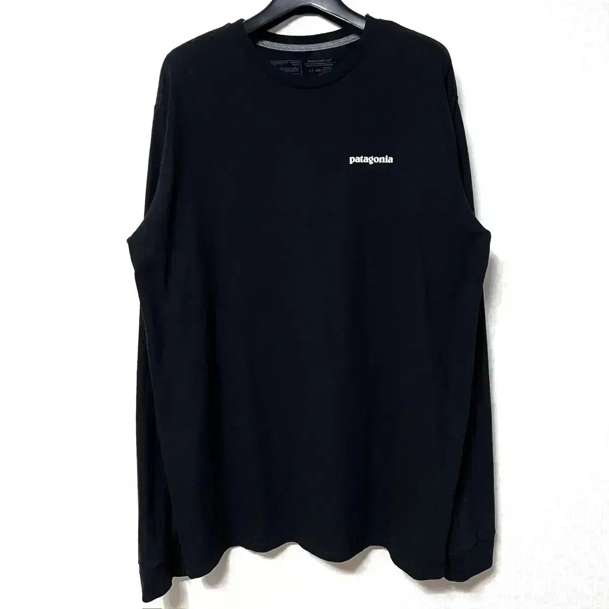 【雷市場（ポンジャン）商品韓国直送】 L 100 patagonia(パタゴニア) 長袖Tシャツ 長袖 ロングスリーブ 黒
