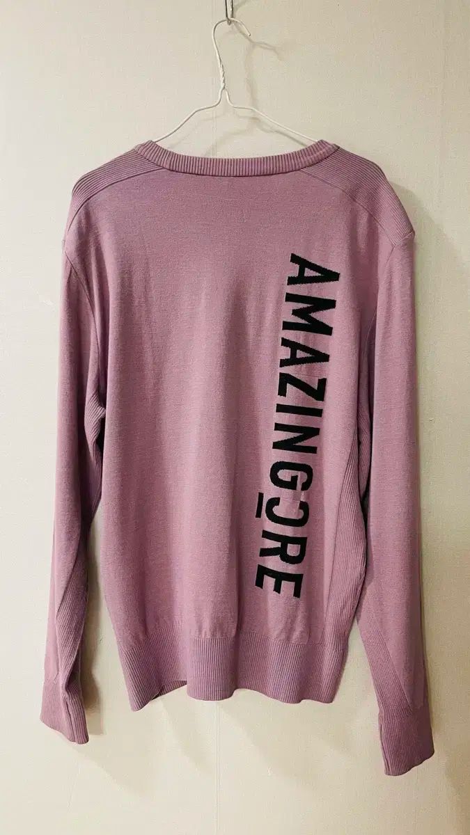 エッセンシャルズ ラウンドネック