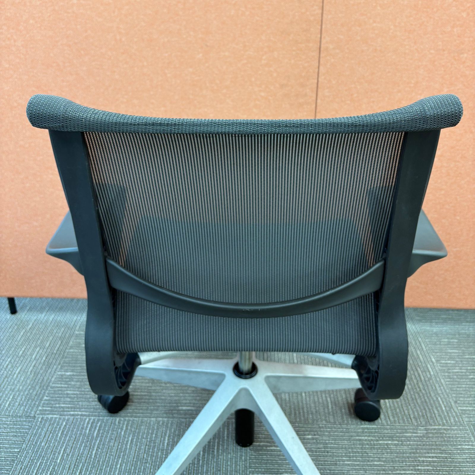 回転式キャスター付き椅子【販売価格は6000円 さいたま市内の方お届け