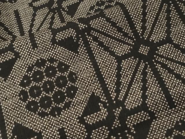 平和屋着物●本場大島紬　7マルキ　麻の葉吉祥文　正絹　逸品　CAAU1896yc 平和屋着物○本場大島紬 7マルキ 麻の葉吉祥文 正絹 逸品 CAAU1896yc