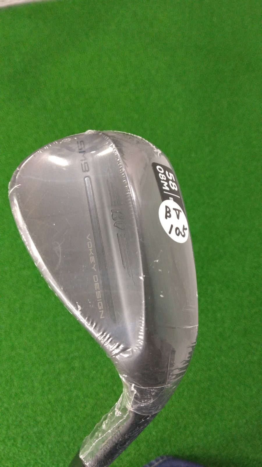 Wg　タイトリスト VOKEY SM9　58/08M　ウェッジ メンズ 右用 ジェットブラック仕上げ（ノンメッキ） BV105 オリジナルスチールシャフト 日本正規品 2022年3月発売【スピンミルド9】（浦安店）