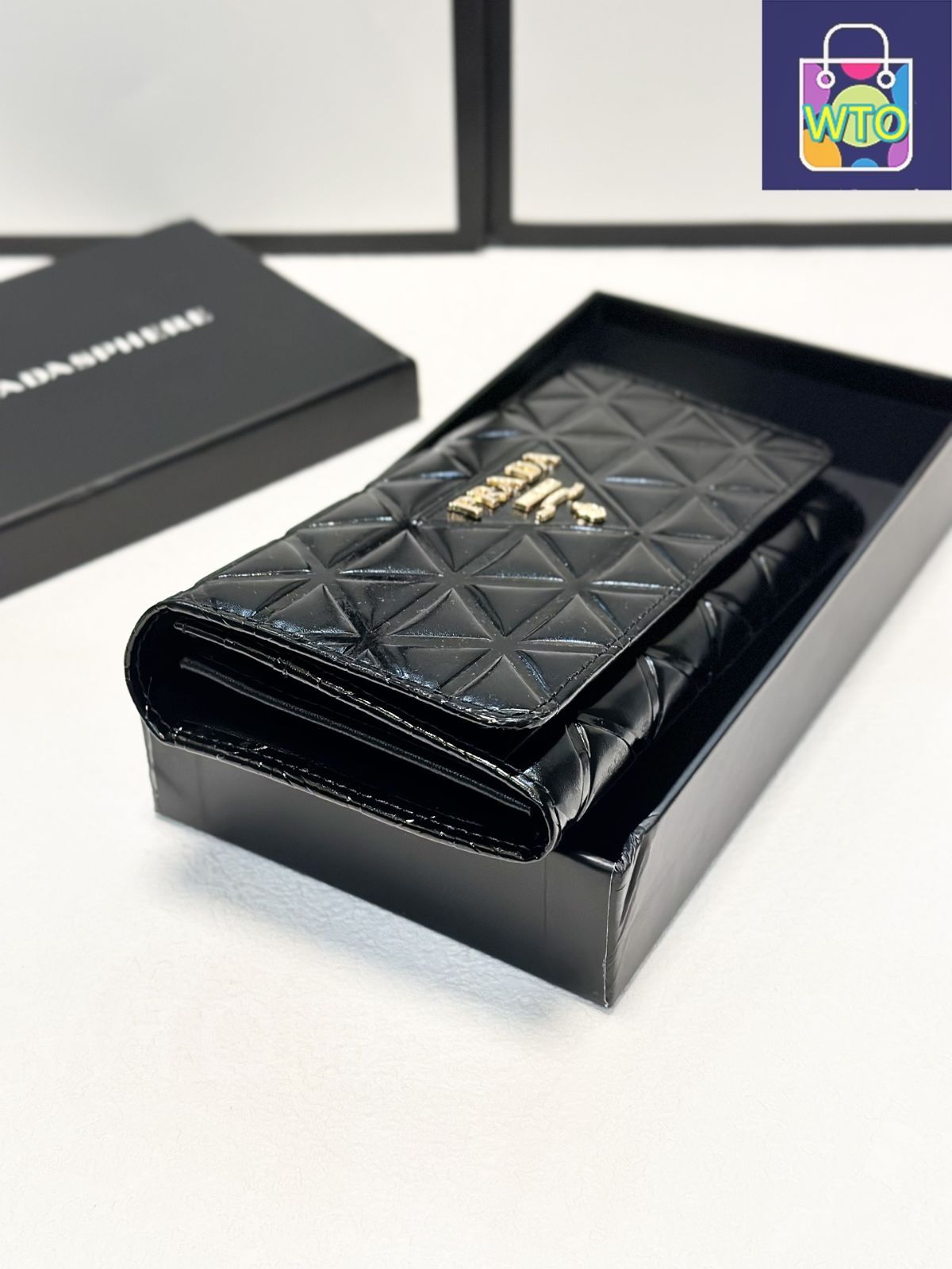 今日WTO】PRADA プラダ ブラック ツーフォール ウォレット 送料