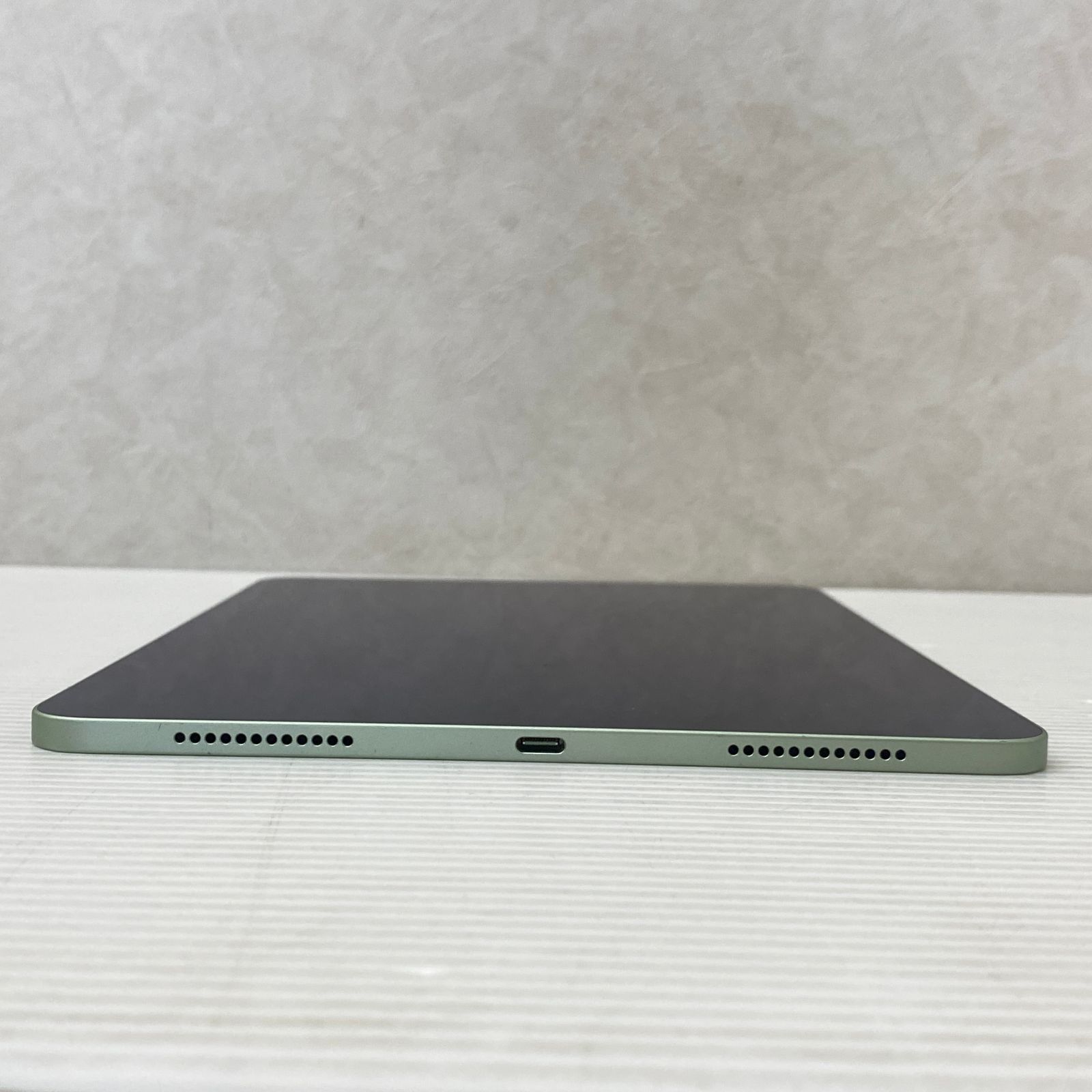 Apple iPad Air 256GB 第4世代 MYG02J/A Wi-Fiモデル 中古品