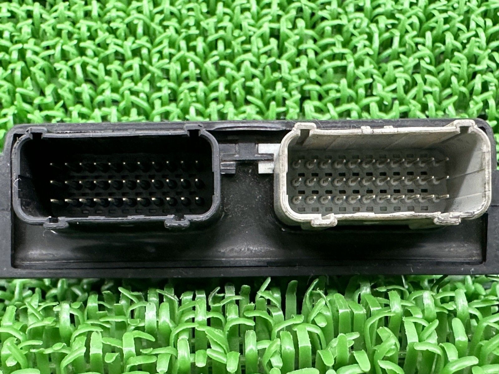 フォルツァ ECU ホンダ 純正 バイク 部品 MF13 FORZA ECM PGM-FIユニット コントロールユニット 車検 Genuine tZ