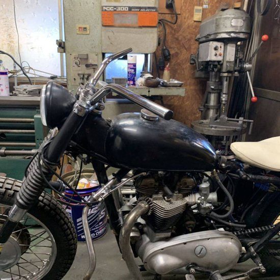 激レア品！　トライアンフ純正 バーパッド トライアンフ ミリバー ハンドル BSA ノートン TR6 T120