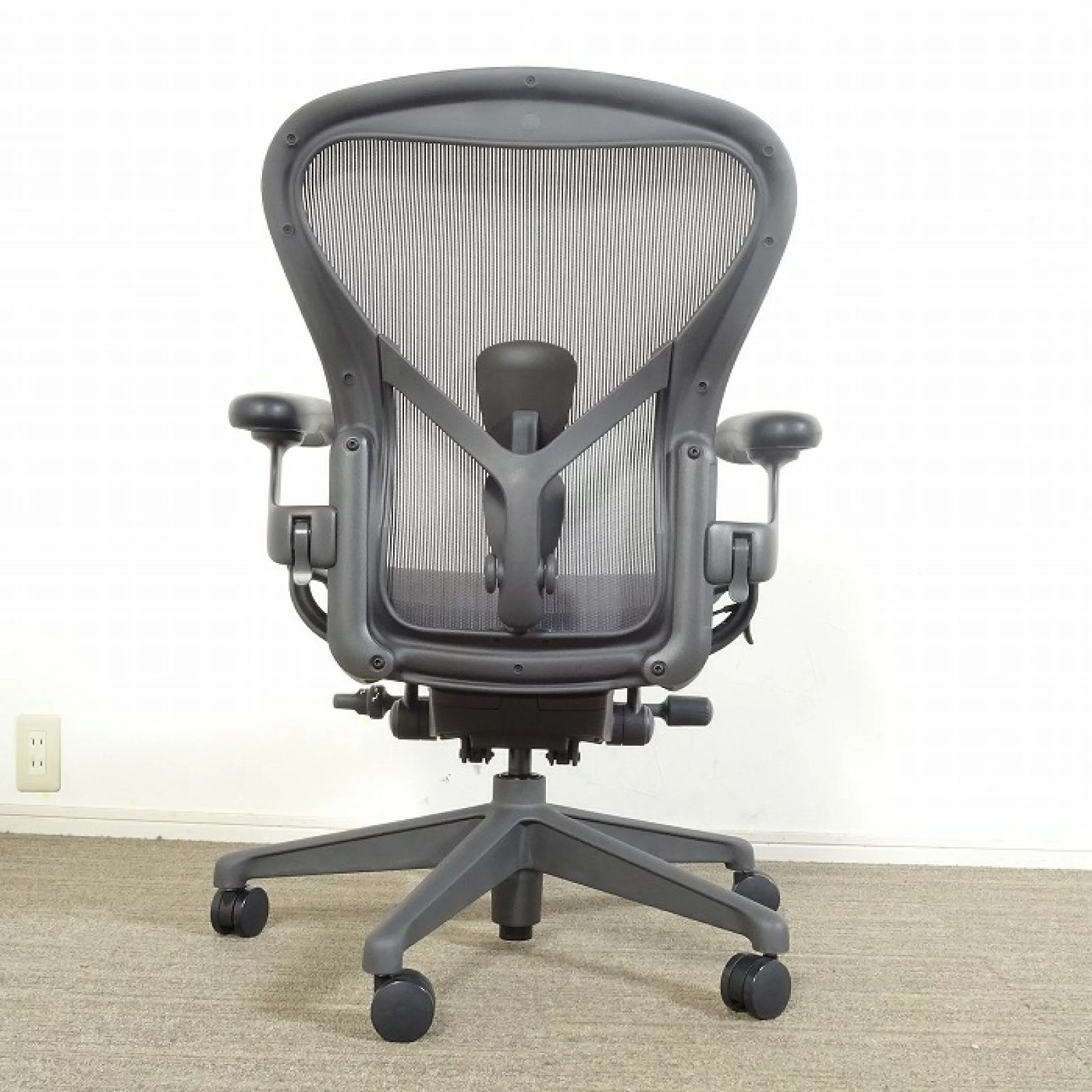 ◾︎SELUNO◾︎ 【展示超美品】Herman Miller(ハーマンミラー  