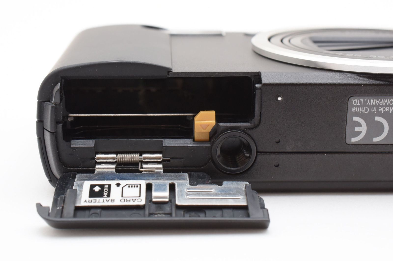 コンパクトデジタルカメラ