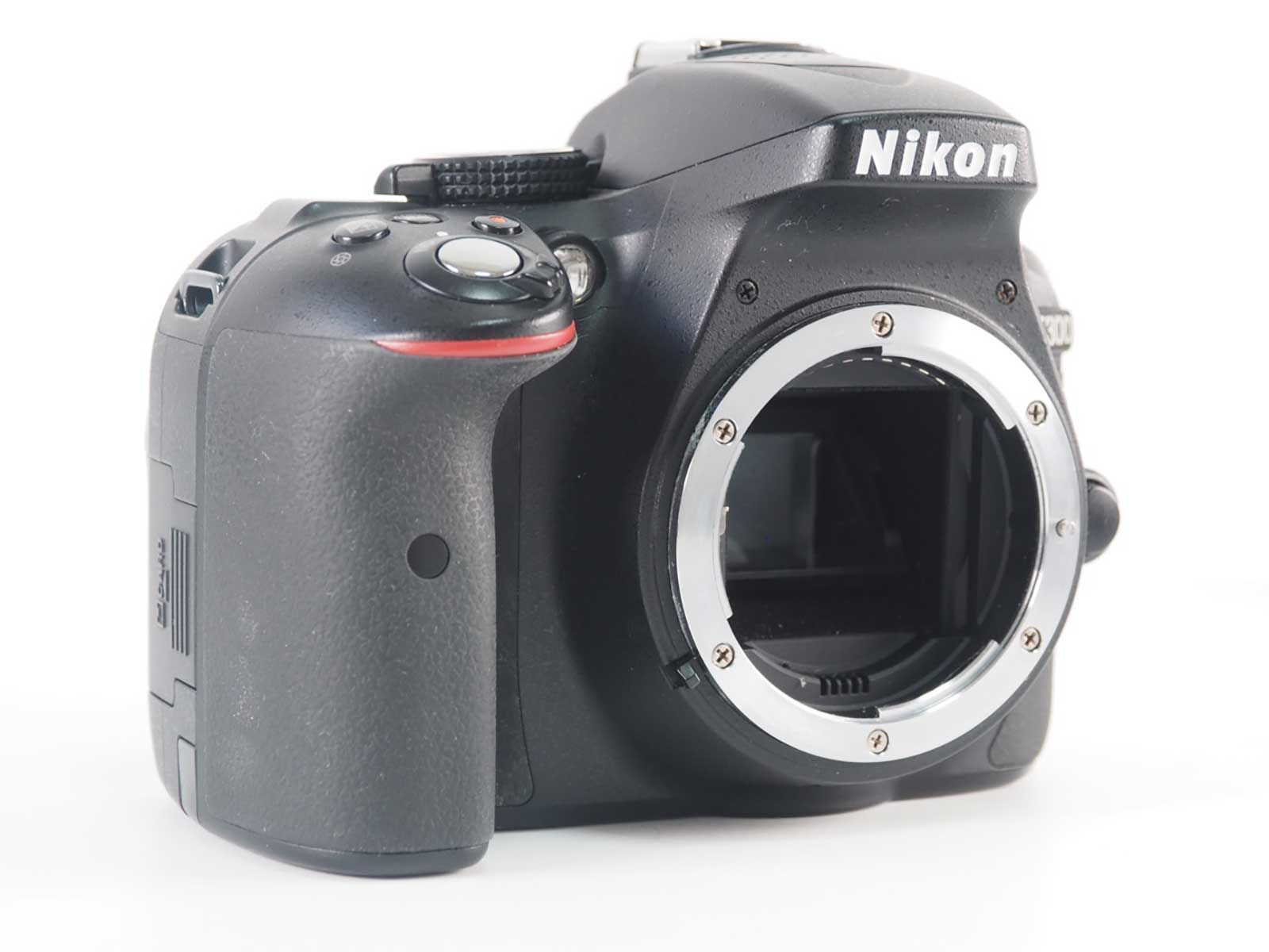 NikonD5300 美品 ニコン D5300 18-55 VR II レンズキット ブラック | デジタル