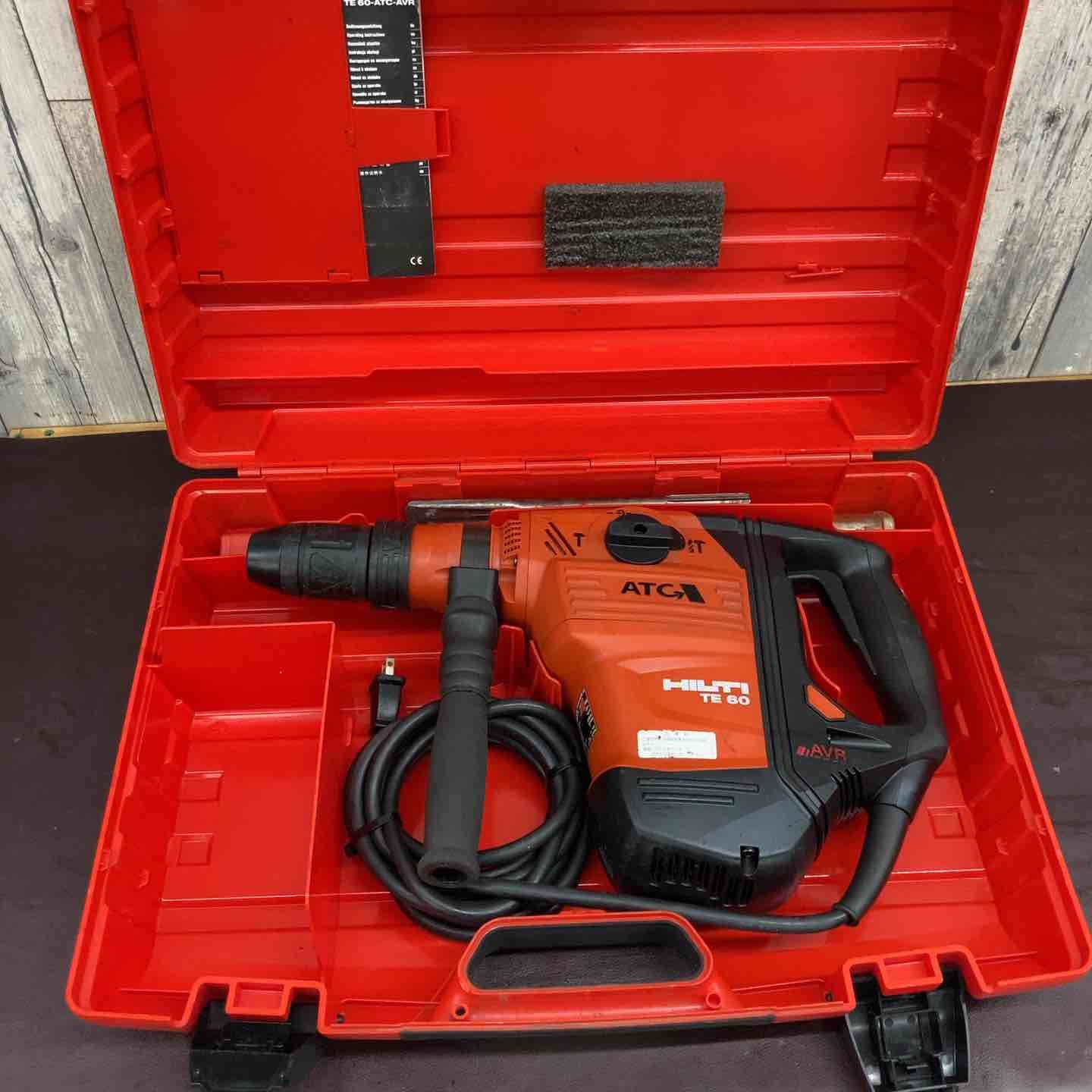 品 ヒルティ HILTI ロータリーハンマドリル TE-60ATC アタッチメントTEDRS-B ビット2個付属 東大和店