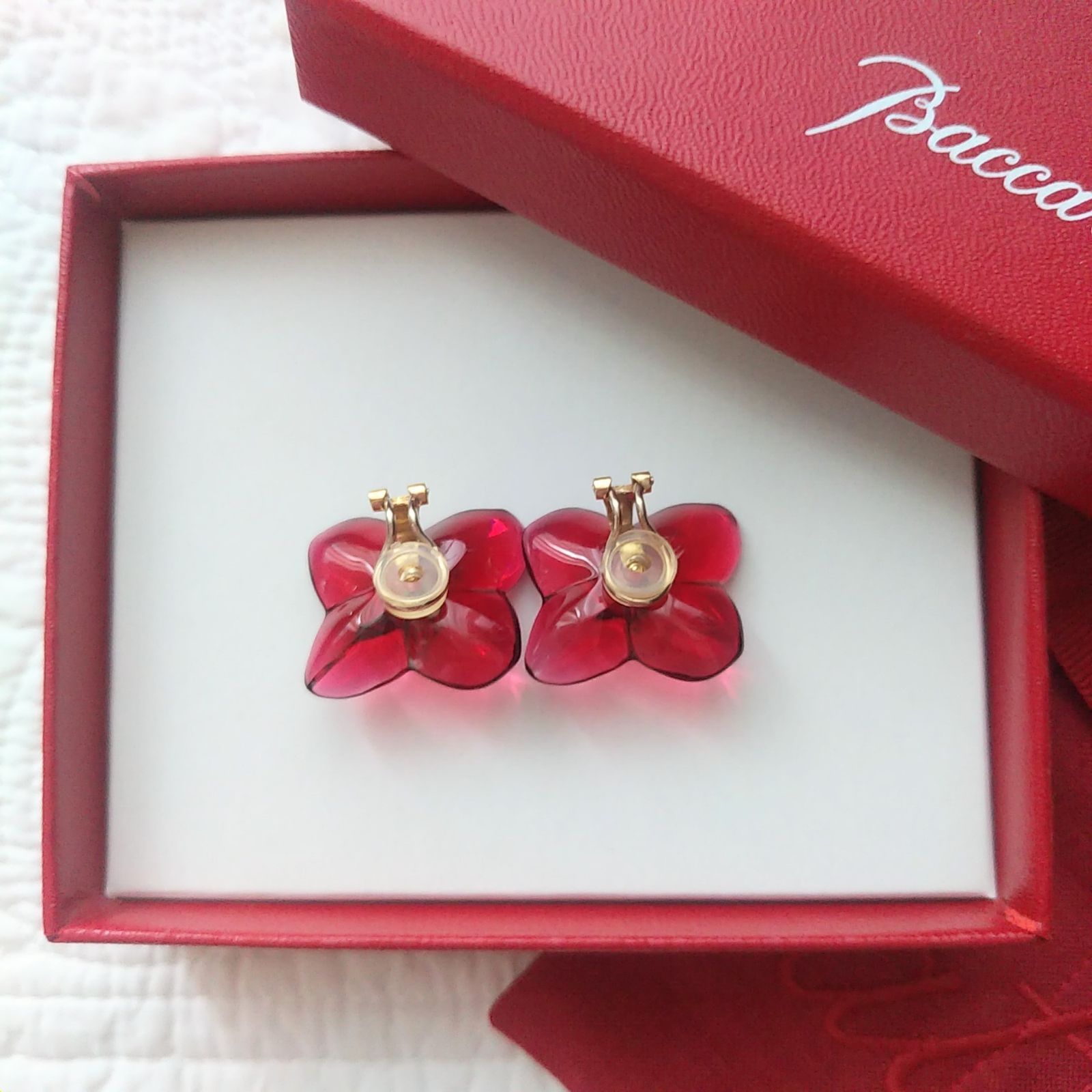 ふう。　バカラ　オルテンシア　花の形状 クリアピアス　18金 バカラ オルテンシア 花の形状 クリアピアス 18金 バカラのK18