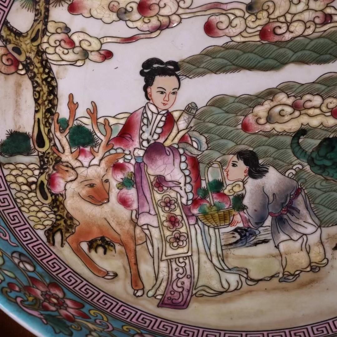 中国古美術・旧蔵粉彩・陶磁器中皿・人物風景絵・置物・純手描き・箱付・文房具・禮品 中国古美術・旧蔵粉彩・陶磁器中皿・人物風景絵・置物・純手描き