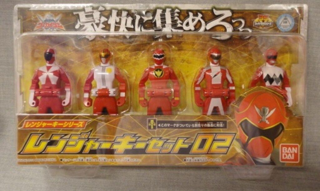 バンダイ 海賊戦隊ゴーカイジャー レンジャーキー 欠品あり 海賊戦隊ゴーカイジャー』の変身玩具「モバイレーツ -MEMORIAL