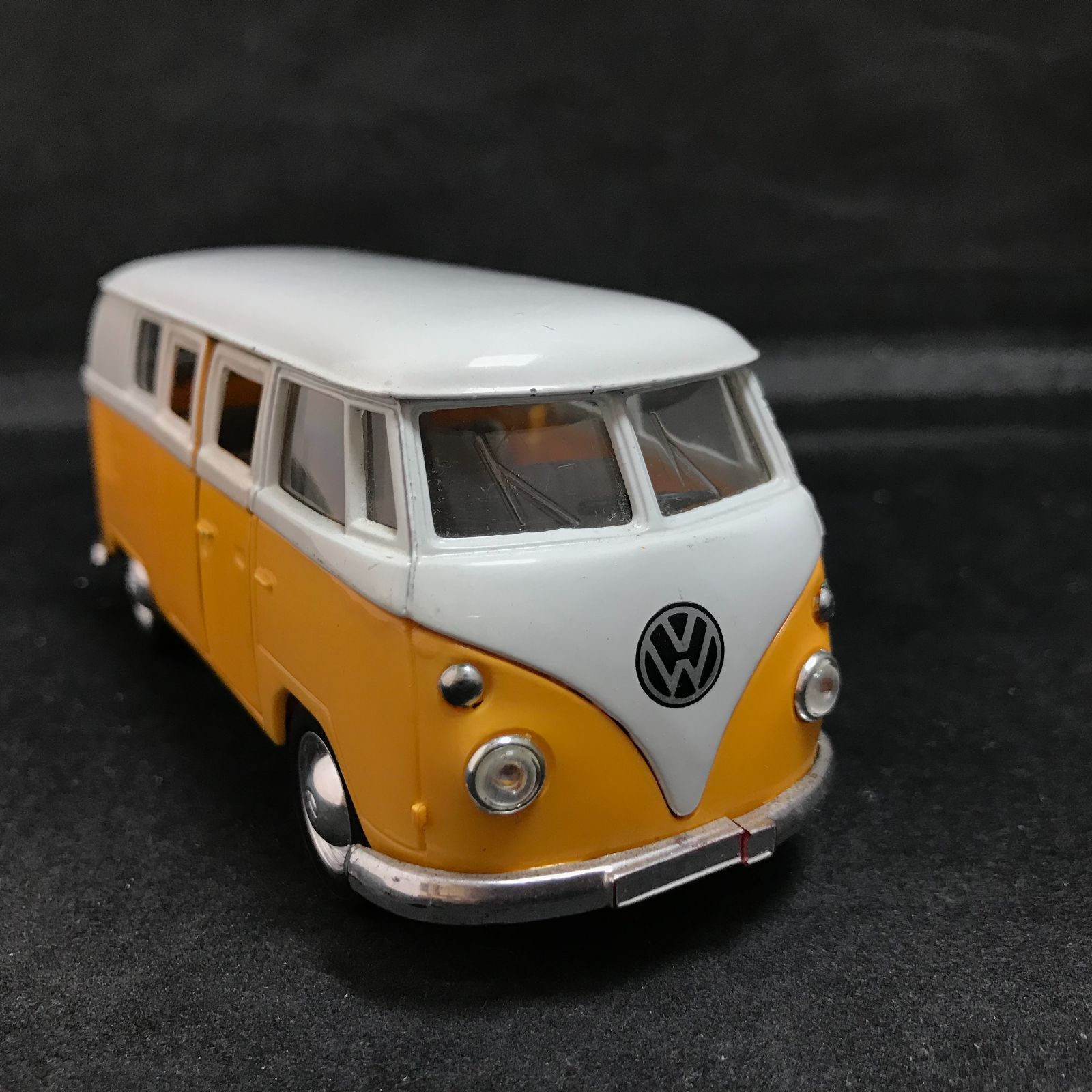 3059 WELLY NO.9764 Volkswagen Microbus(1962)黄色 プルバックカー