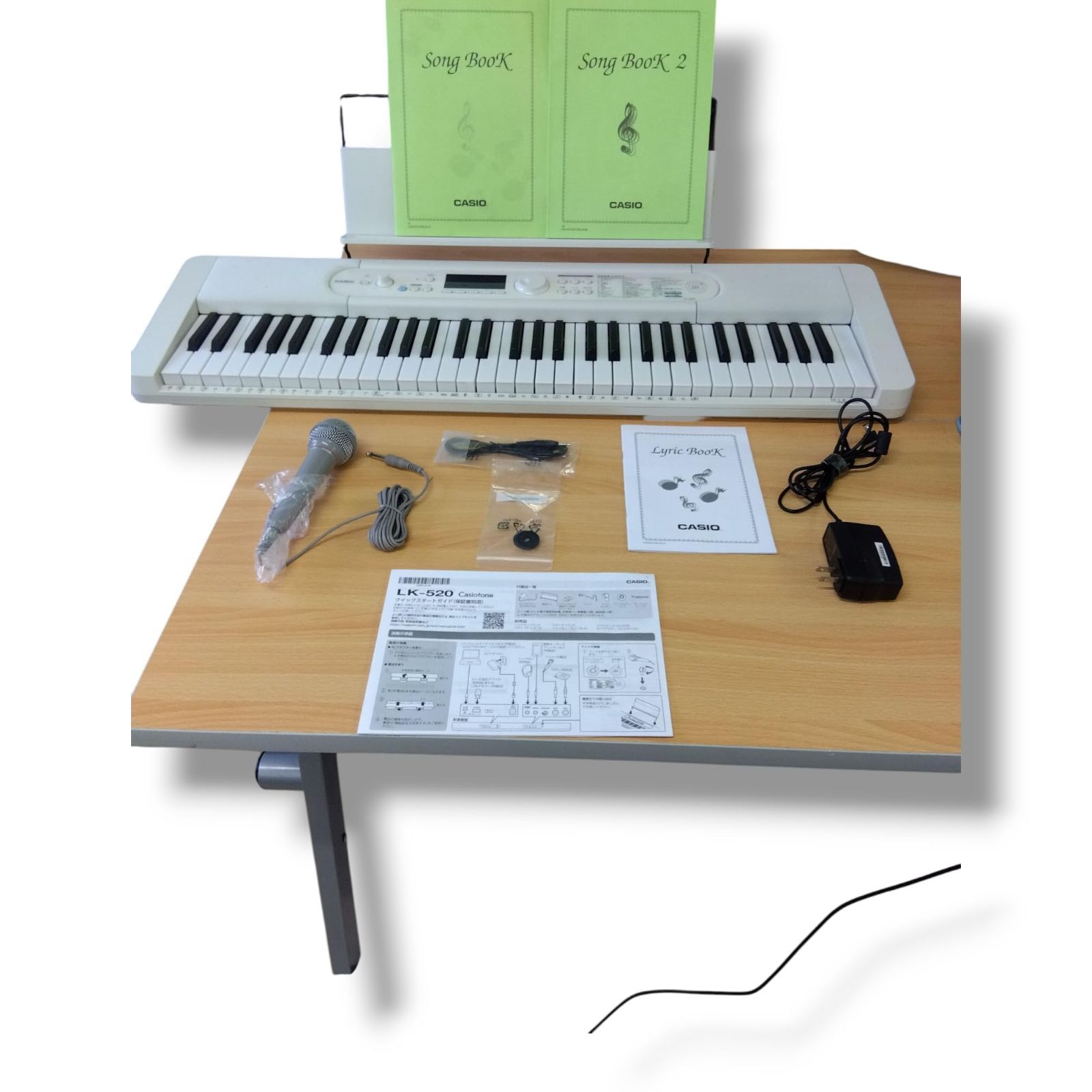 1741 カシオ(CASIO)光ナビゲーション電子キーボード LK-520