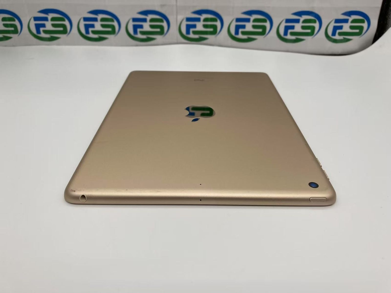 【値下交渉可】 iPad 10.2インチ（第7世代/MW792J/A） iPad 第7世代 128GB ゴールド MW792J／A Wi-Fi MW792J/A ゴールド（第7