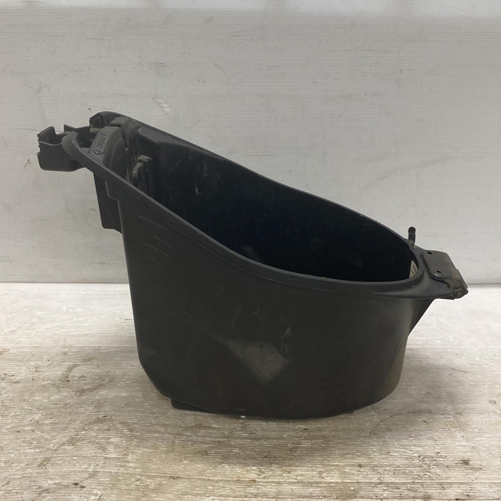 HONDA ライブディオ メットインボックス ホンダ 354】 送料込 AF35