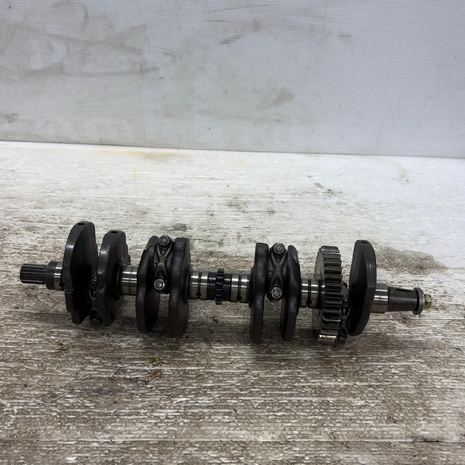 NC31 クランクシャフト