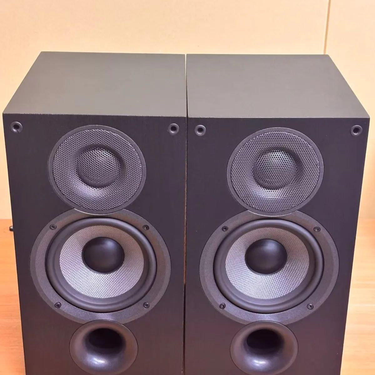 ♥ 展示品 ELAC Debut B5.2 ペア 2本 ブックシェルフスピーカー
