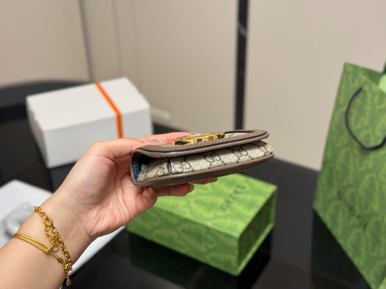 今日特価】Gucci Blondie ショルダーバッグ（12.9cm）-WTO輸入1