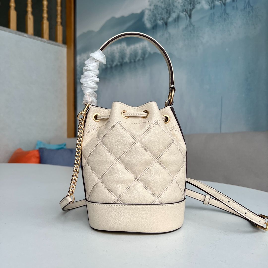 TORY BURCH　トリーバーチ WILLA MINI BUCKET BAG ウィラ ミニ バケット バッグ レディース　クロスボディバッグ  斜め掛け　ショルダーバッグ　アウトレット品　ホワイト　#149680