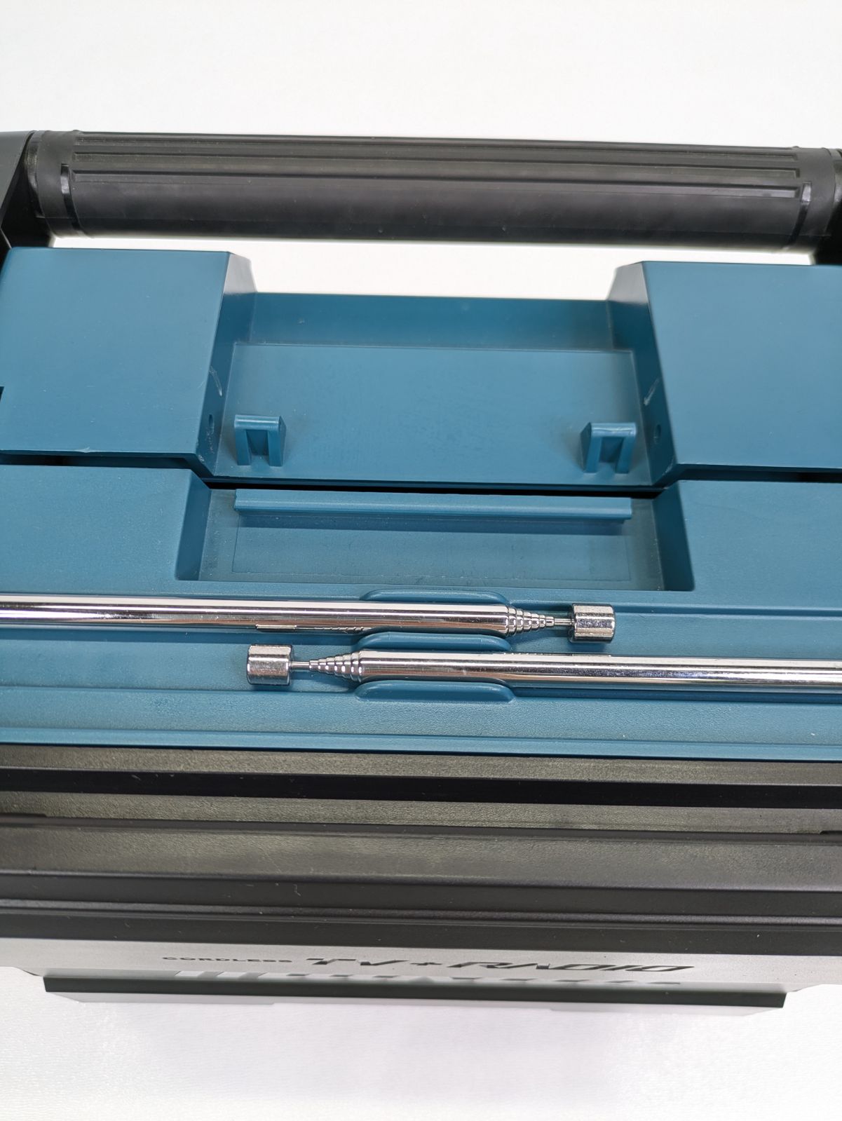 通電 済み MAKITA マキタ TV100 充電式ラジオ付テレビ 大画面10V型 Bluetooth WWW_NOITHATQUANGTHANH_NET