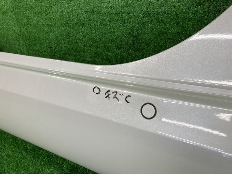 N-BOX JF4 リアバンパー・リヤバンパー L 4WD 71500-TTA-N00ZE NH883P