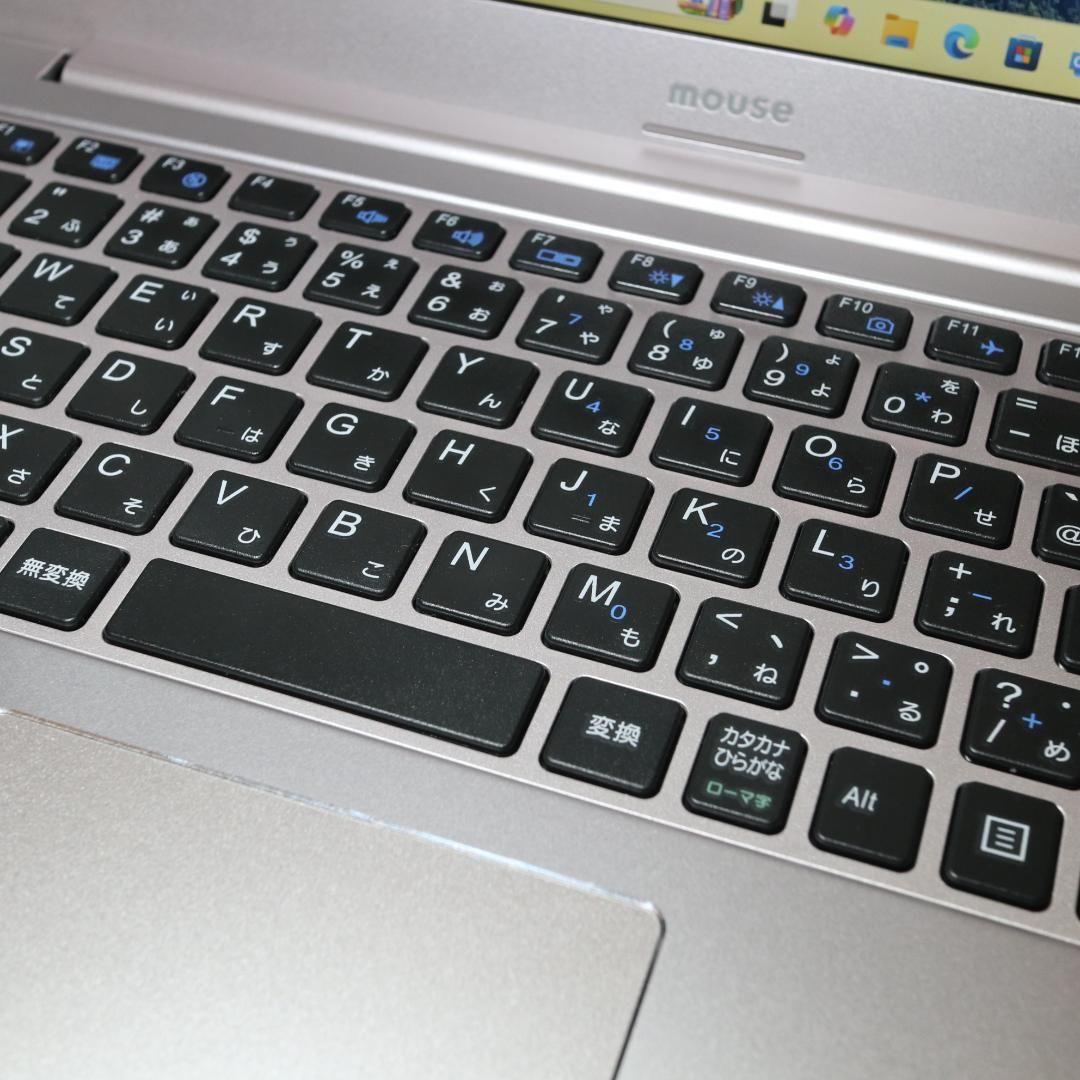 Win11超高性能8世代Corei7|メモリ16G|SSD|無線|カメラ