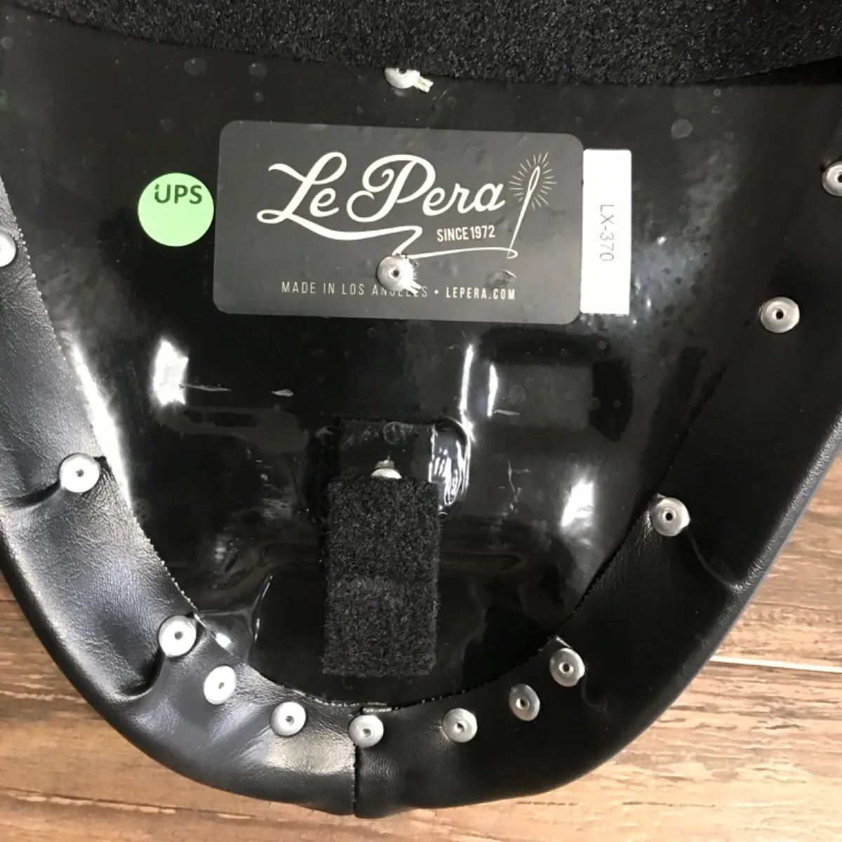 NO.92 ハーレー Le Pera コブラ プリーツボタンダウン シート