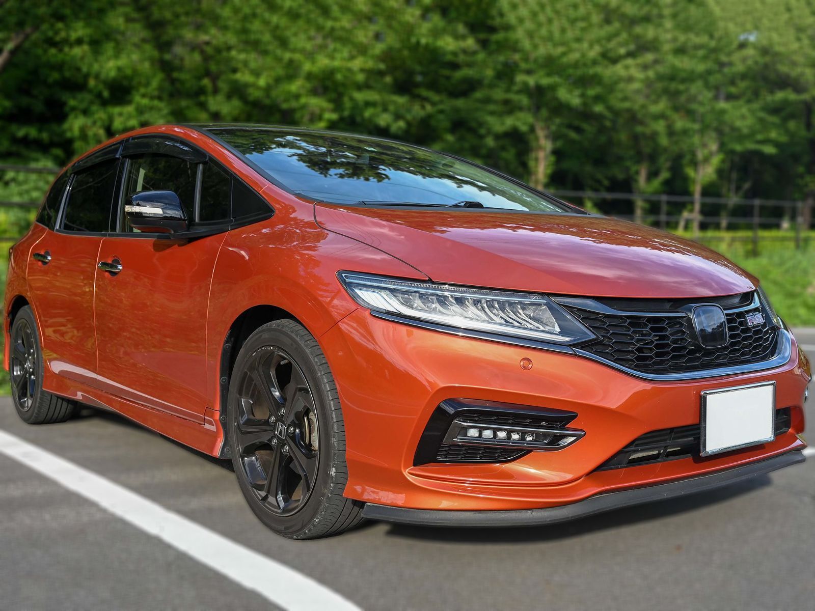 Tint+再使用できる エンブレム スモークフィルム(スモーク20％★Honda SENSING装備車専用) ジェイド FR4/FR5 後期 フロント用 fr fr5