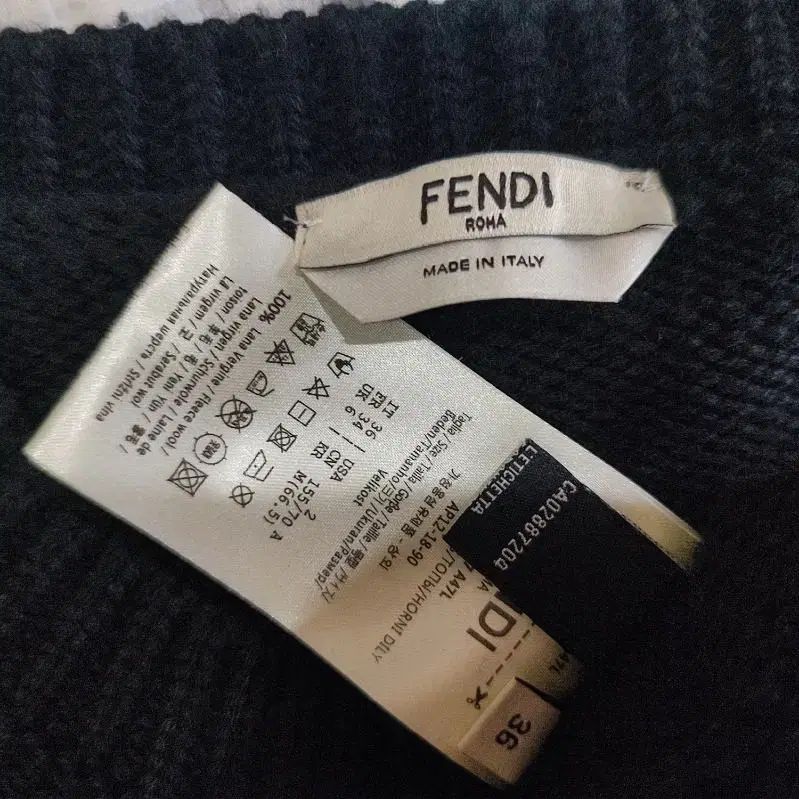 FENDI フェンディ