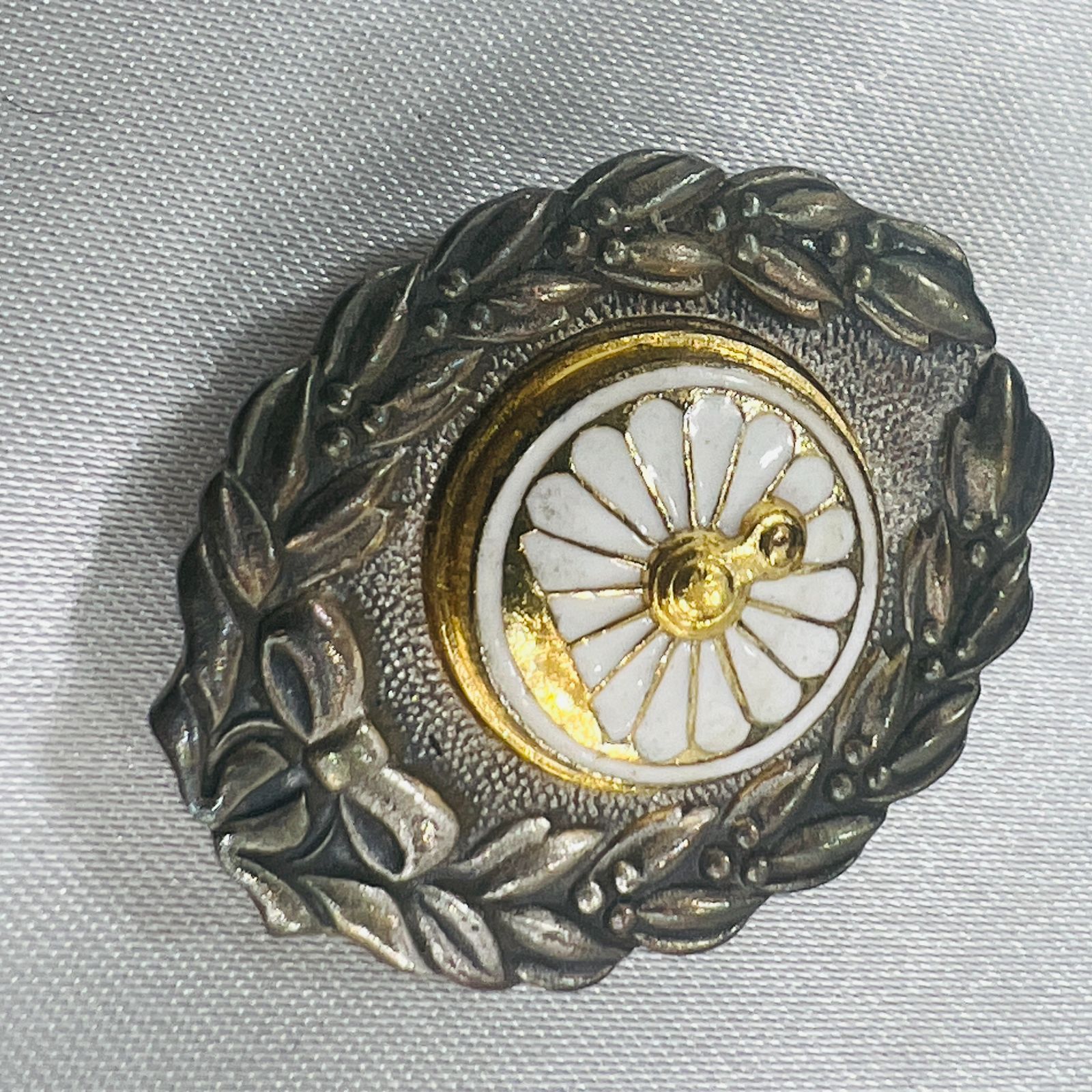 純銀日本国有鉄道功績章 ☆国鉄 勲章 日本国有鉄道 国鉄 バッヂ 功績章