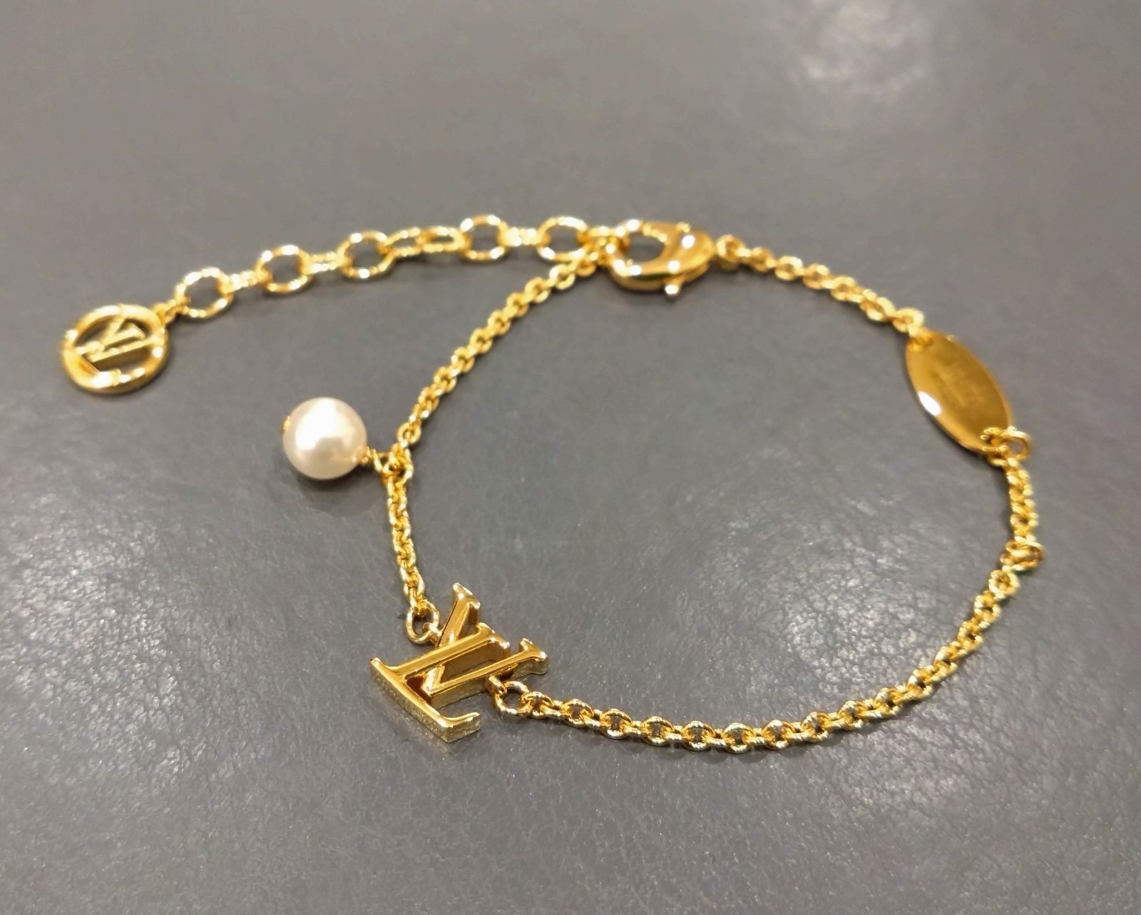 NA04532 LOUIS VUITTON ルイヴィトン アイコニック ルイザ パール ブレスレット M1450A