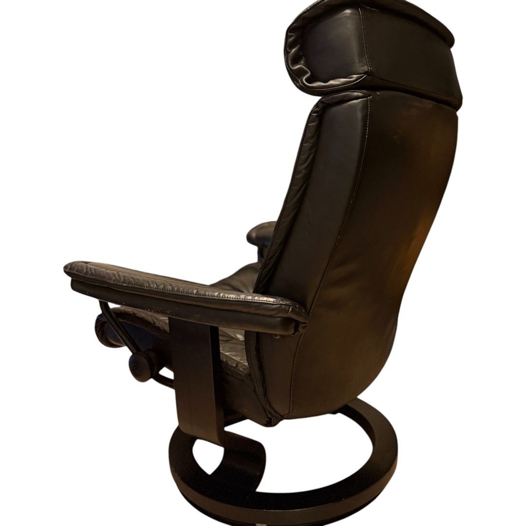 【美品】EKORNES Stresslessレザーリクライニングチェア　ブラック Amazon｜[正規品]ストレスレス®トーキョー スター ブラック/マット