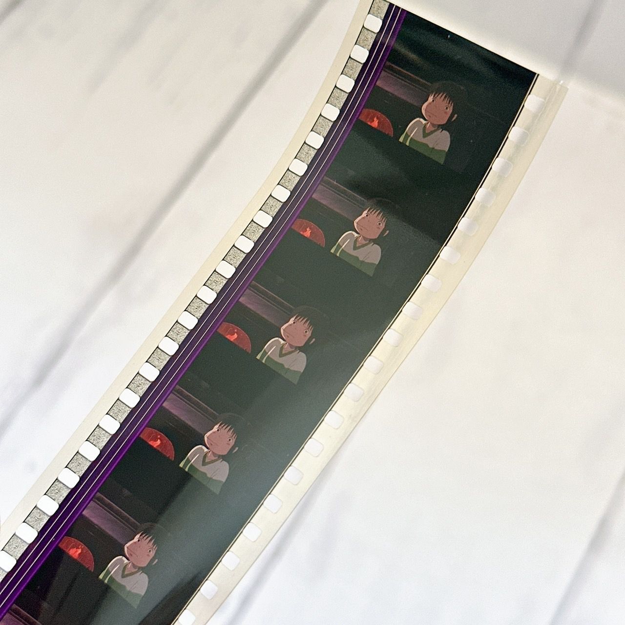 レア！スタジオジブリ 千と千尋の神隠し 35mm 映画フィルム 「ここで