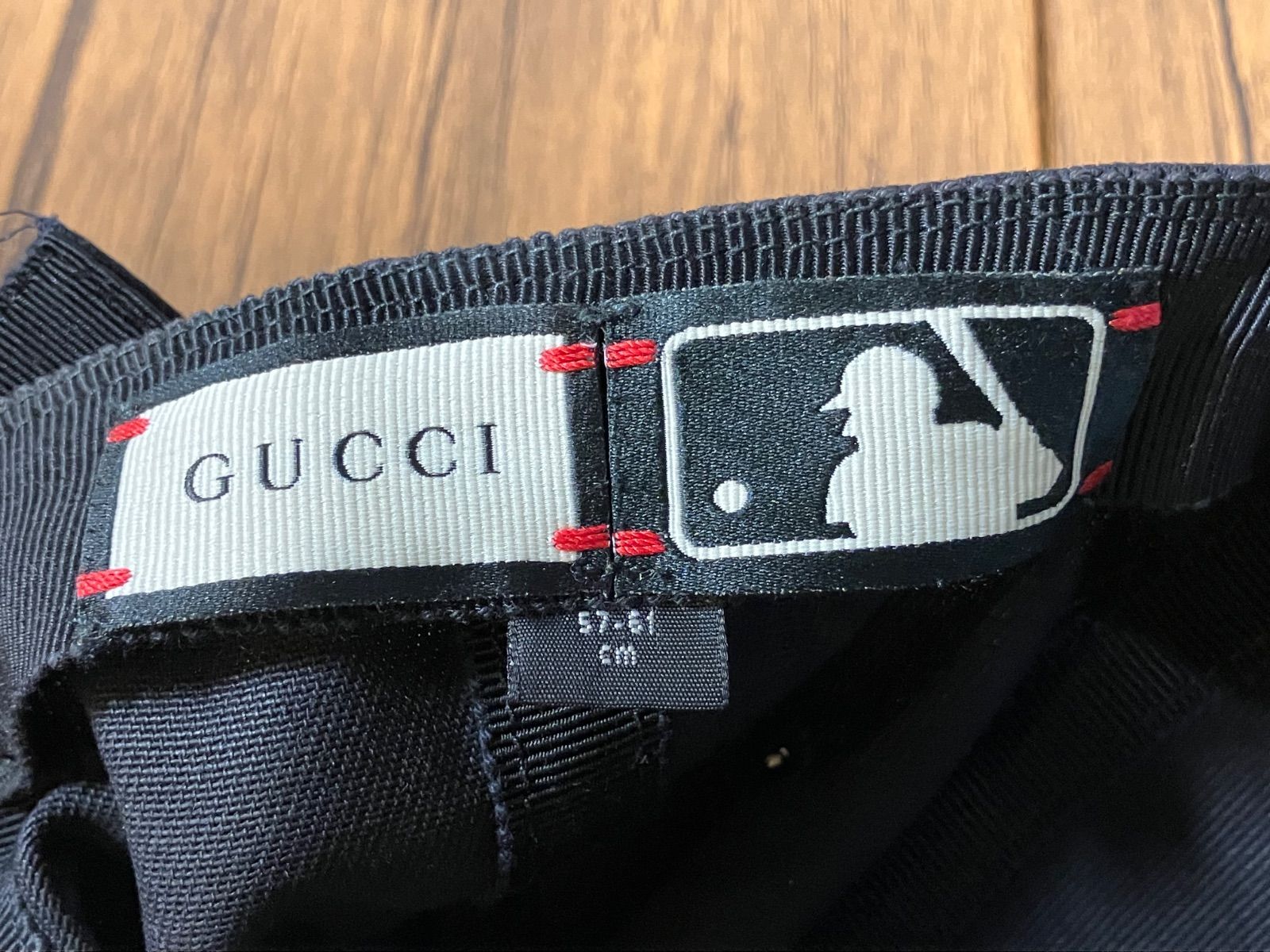 GUCCI】NEW ERA 蝶刺繍 ベースボール キャップ ニューエラ