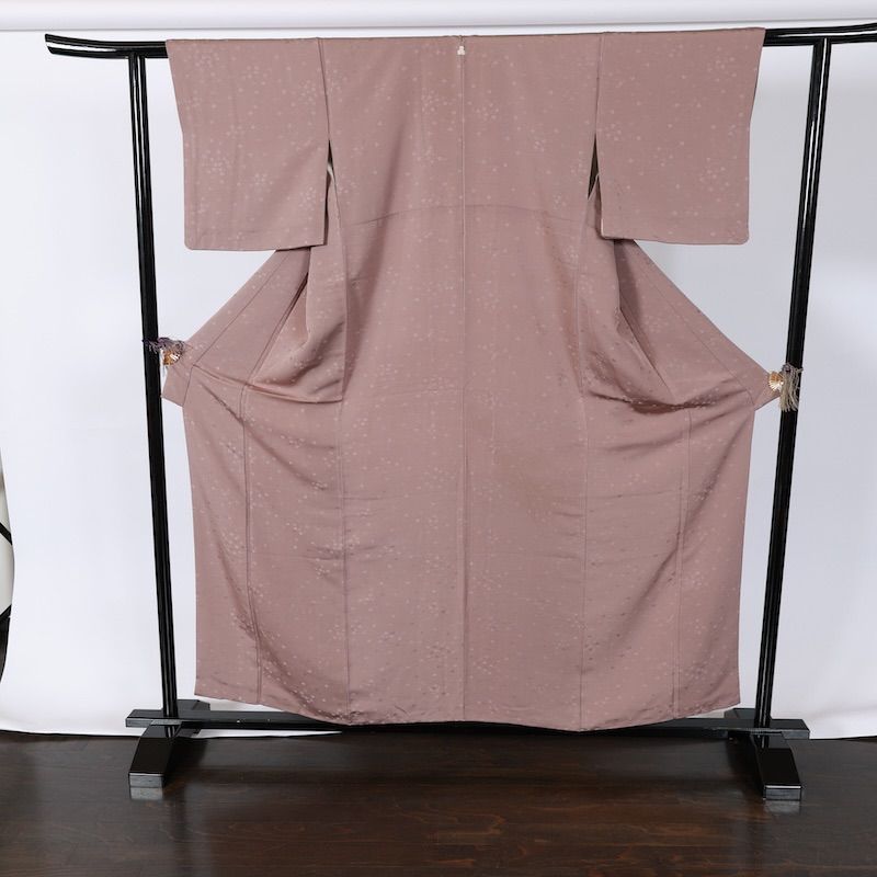 ☆ 色無地 裏柳色 一つ紋 K-5104 ☆ 色無地 裏柳色 一つ紋 K-5104 色無地 裏柳色 一つ