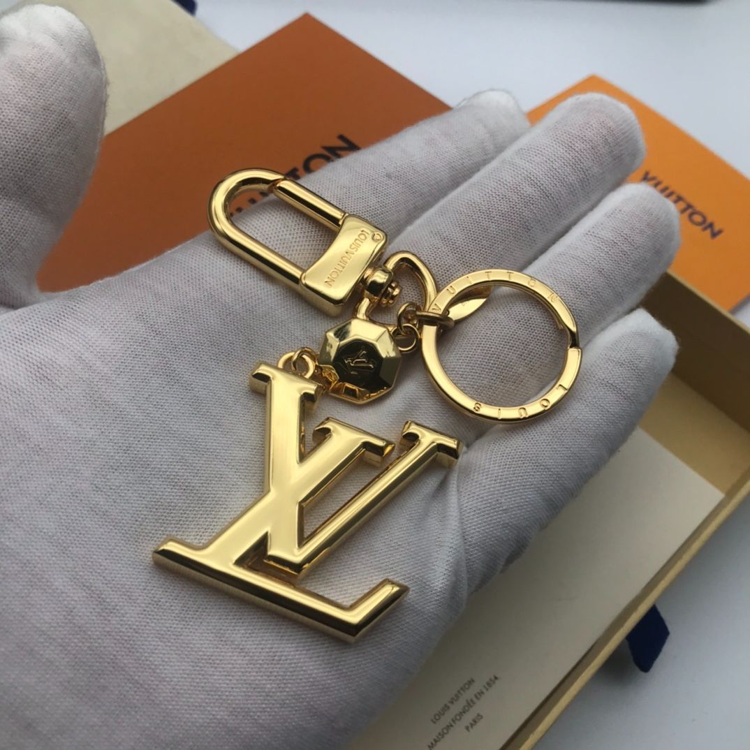 LOUIS VUITTON ルイヴィトン M65216 ポルト クレ LV ファセット バッグチャーム キーリング キーホルダー ゴールド系 -  メルカリ