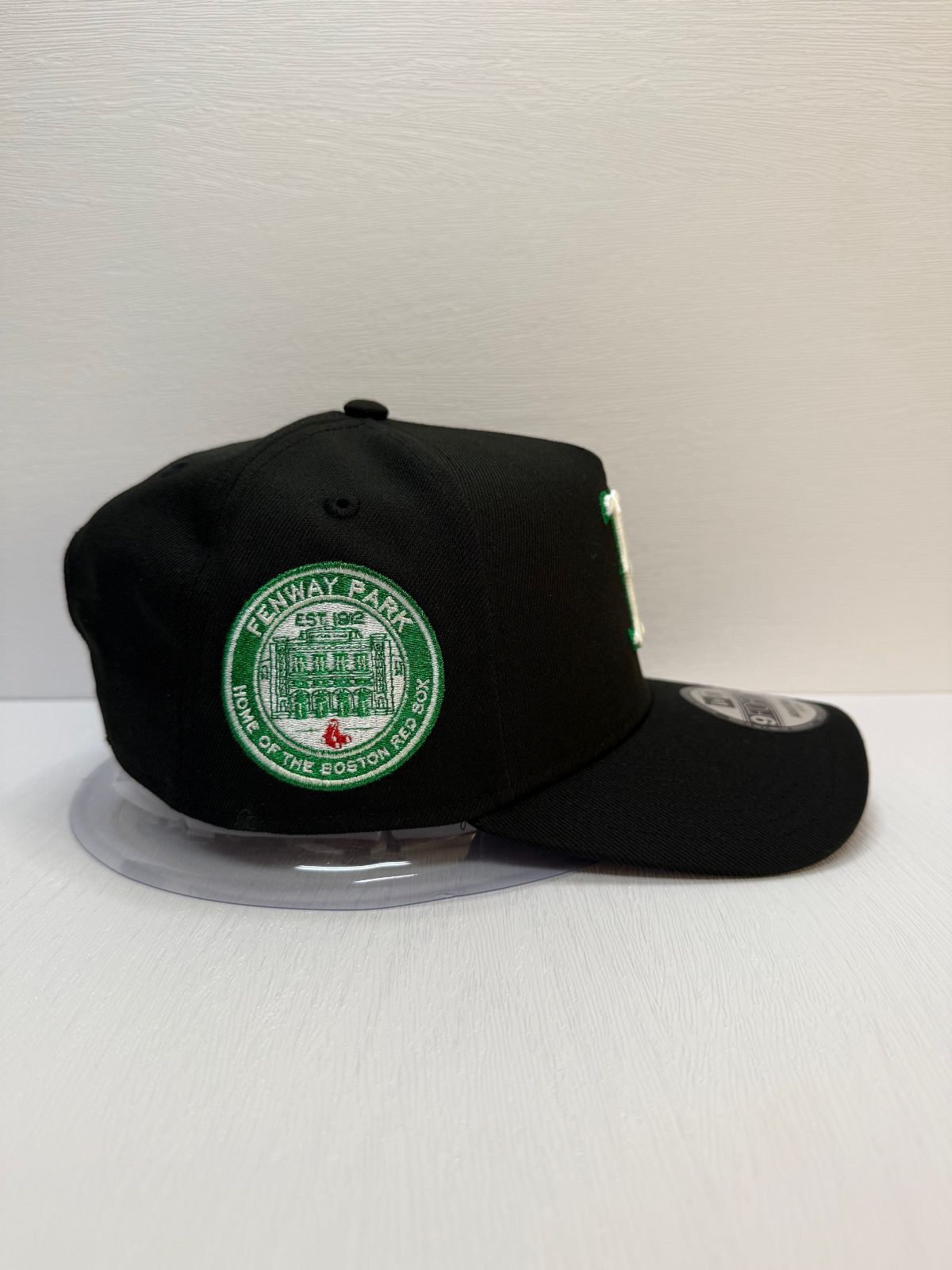 MLB ボストンレッドソックス.フェンウェイパーク100周年記念グッズ4種