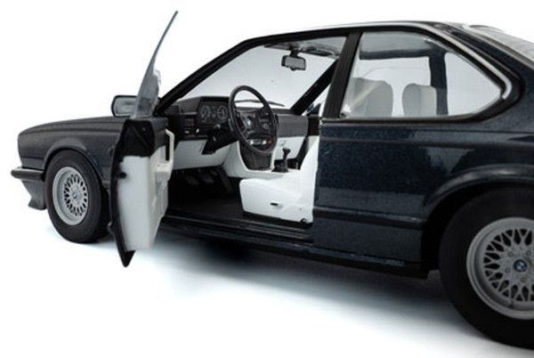 新品 SOLIDO 1/18 BMW 635 CSI (E24) 1984 (マカオブルー) 完成品ダイ